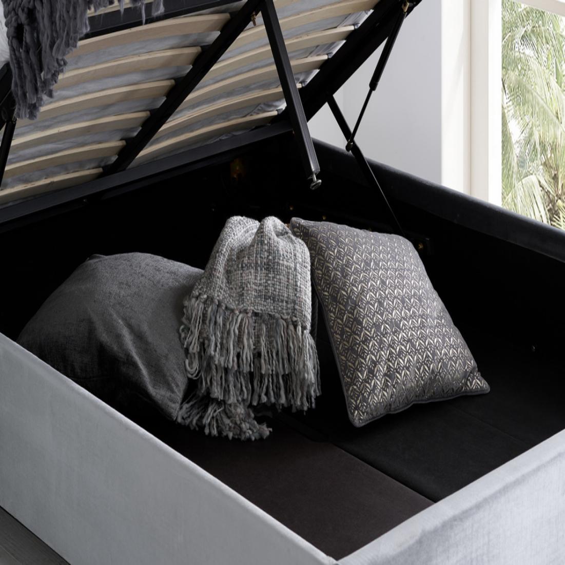 7045_furniture_Loxley Ottoman.jpg